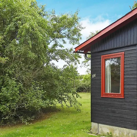 Scenic Retreat With Fishing - By Traum Feriehus