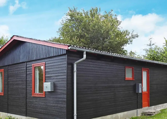 Scenic Retreat With Fishing - By Traum نُوابورغ